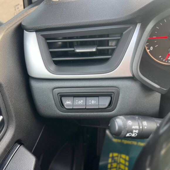  Captur