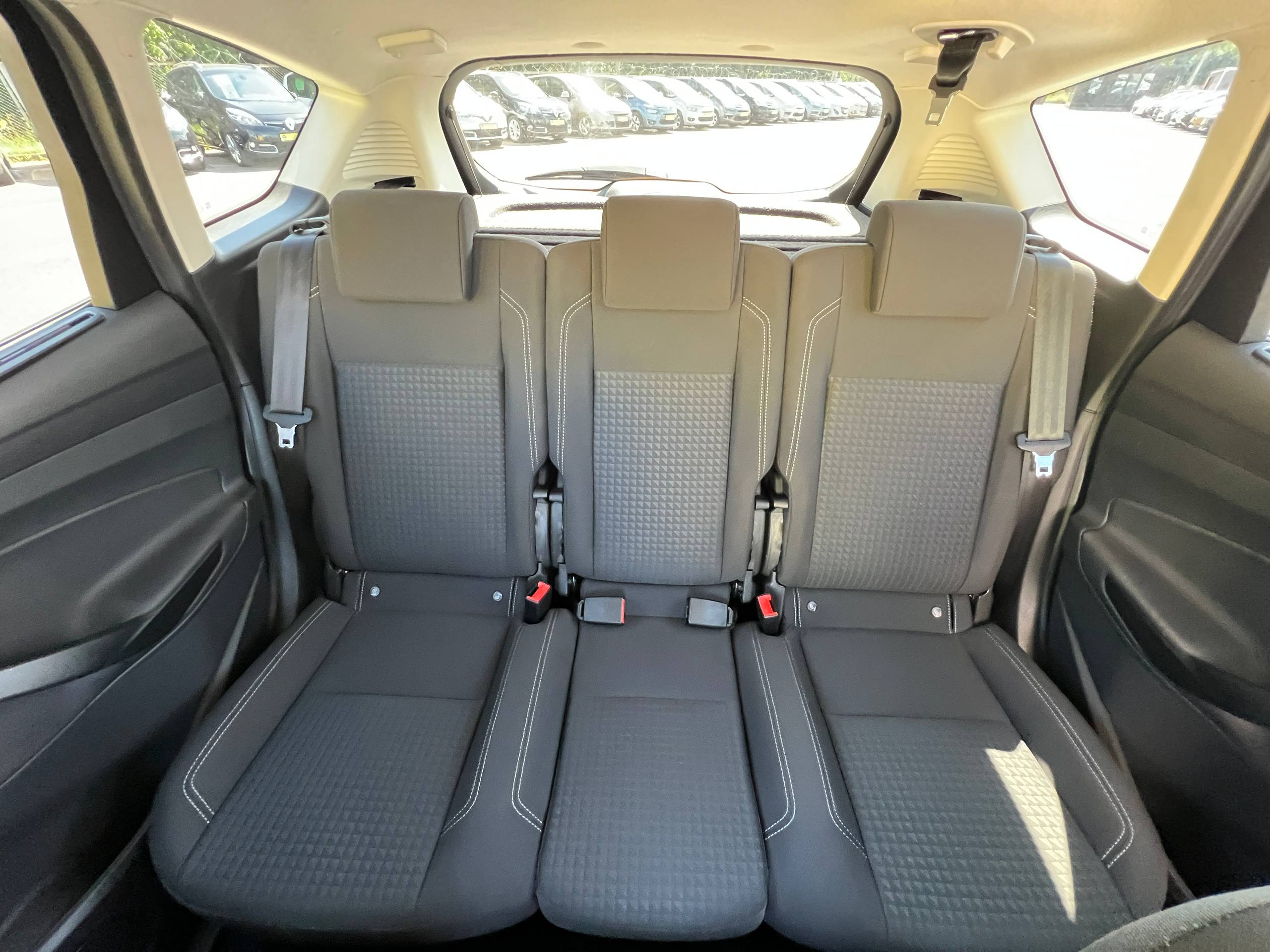  C-MAX