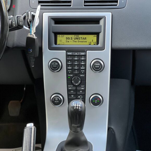  V50