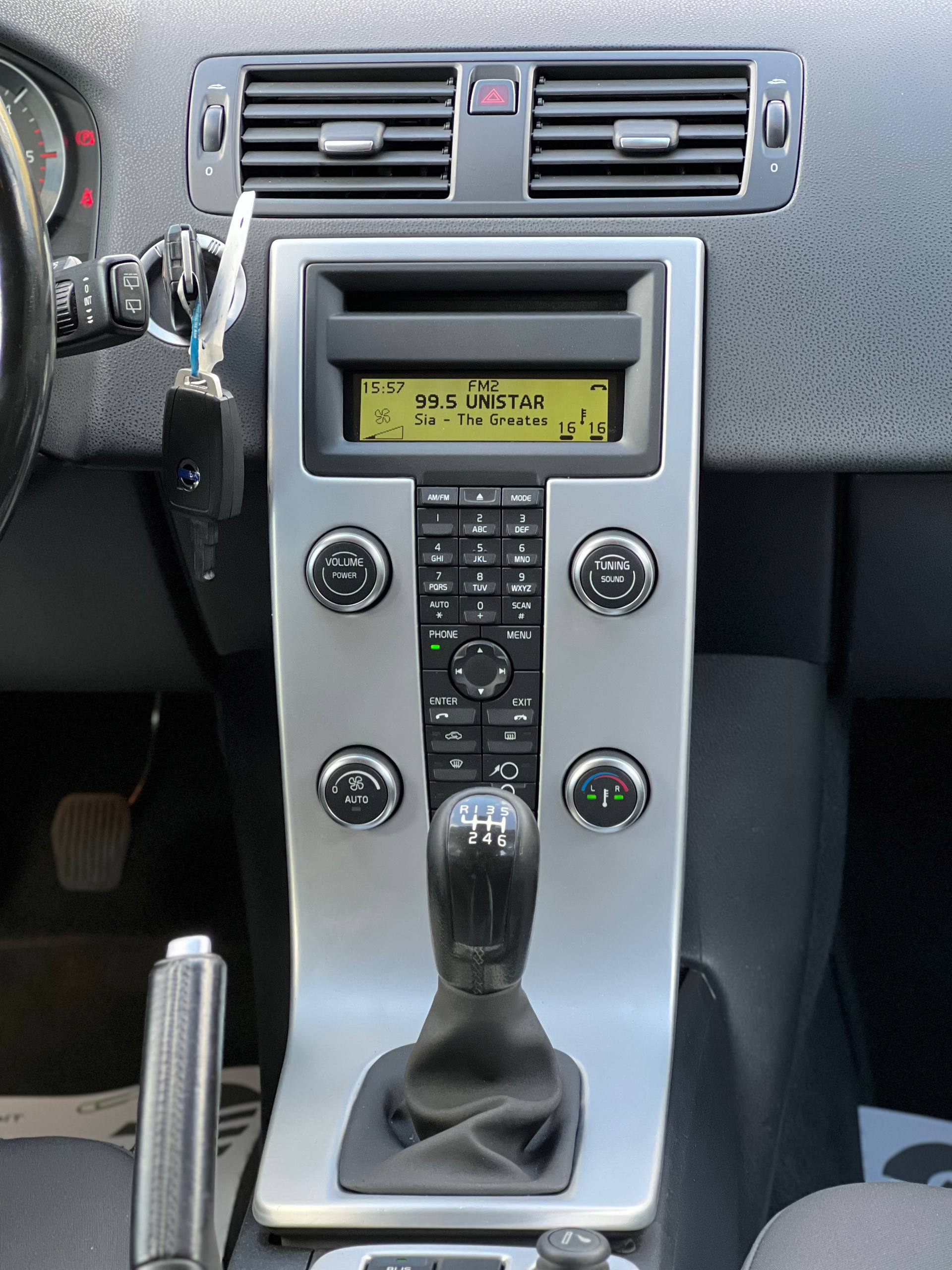  V50